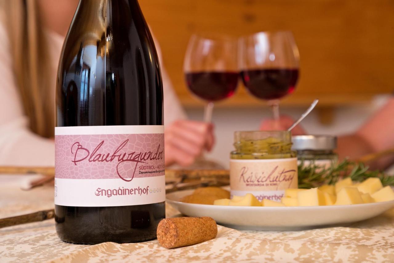 Engadiner Apartments & Wines Montagna Exteriér fotografie