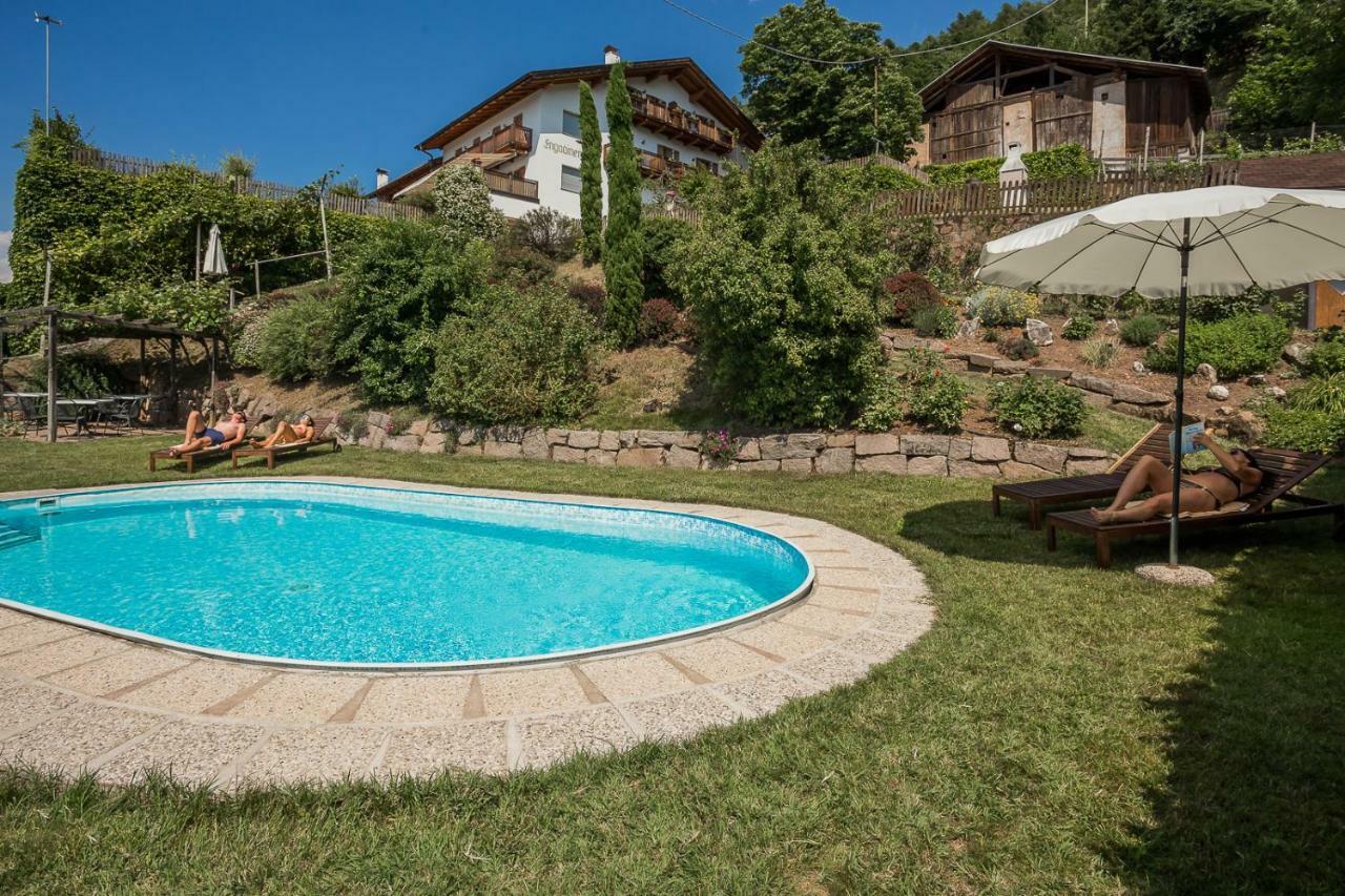 Engadiner Apartments & Wines Montagna Exteriér fotografie